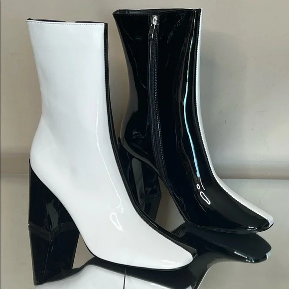 Azalea Wang Black & White Patent Ankle Bootie - Picture 2 of 11